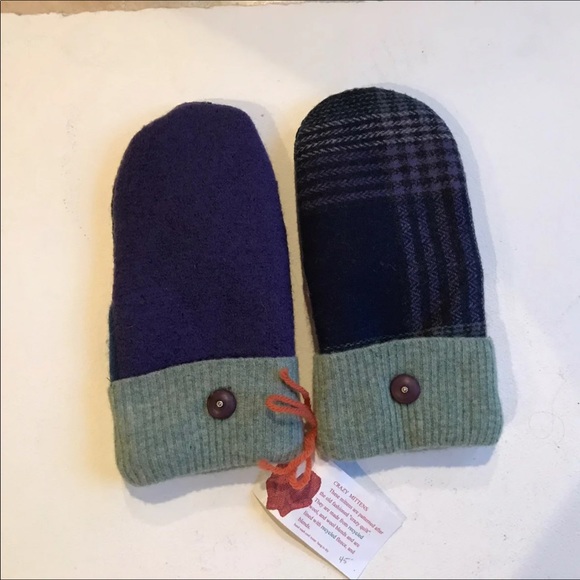 Handmade Mittens - Picture 4 of 5